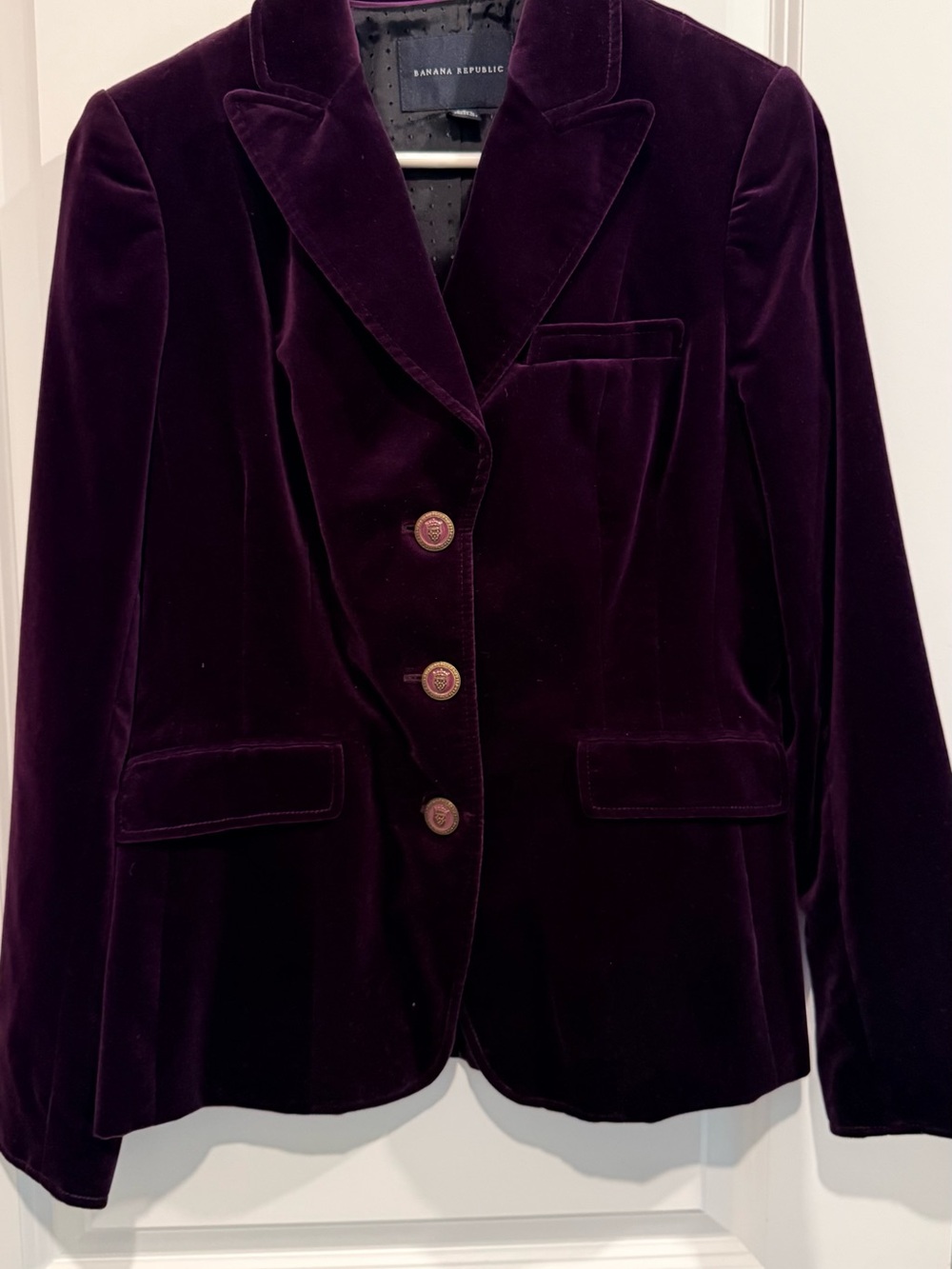 Banana Republic Plum Velvet Blazer with Gold Buttons - Picture 3 of 4